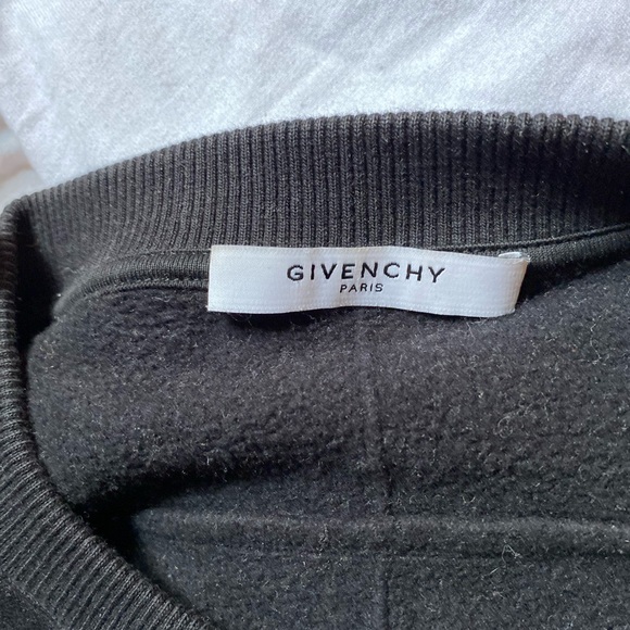 COPY - Givenchy Girl and Rottweiler Flames up Arms - Picture 3 of 8